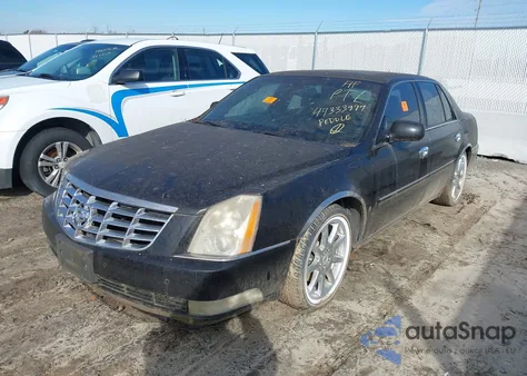 2007 Cadillac Dts Performance z USA, uszkodzony, nr VIN 1G6KD57907U149321